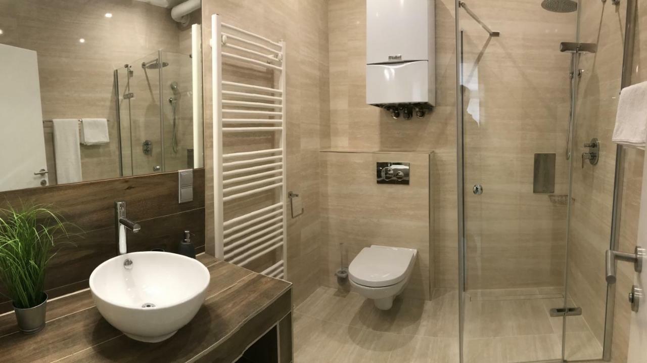 Modern City Apt, Next To Metro Viena Exterior foto
